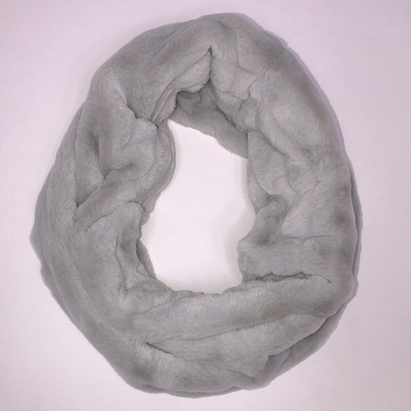 Club Monaco Evangah Snood light grey scarf neck wrap OS - Picture 4 of 10